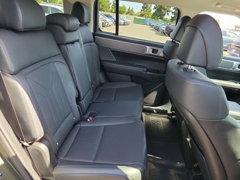 Used 2024 Hyundai Santa Fe SEL FWD image 24