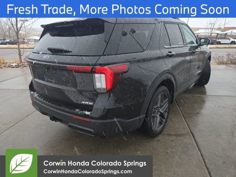 Used 2025 Ford Explorer ST-Line w/ ST-Line Street Pack image 7