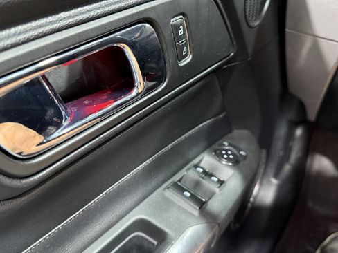 Used 2017 Ford Mustang GT Premium image 35