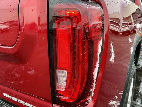 Used 2023 GMC Sierra 2500 Denali image 16