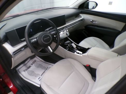 Used 2025 Hyundai Tucson SEL image 14