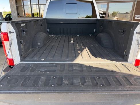 Used 2017 Ford F350 Lariat w/ Chrome Package AWD/4WD image 27