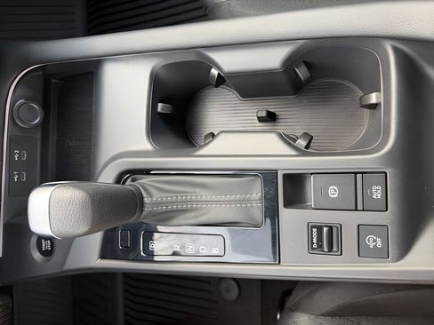 New 2026 Nissan Sentra SV w/ SV Convenience Package FWD image 23