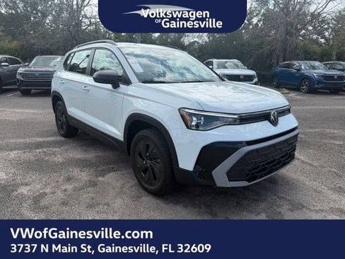New 2026 Volkswagen Taos S FWD image 1