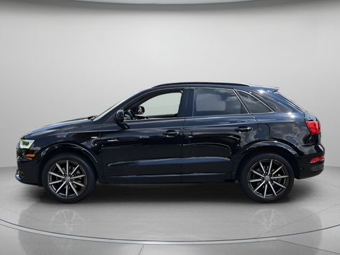 Used 2018 Audi Q3 2.0T Premium Plus w/ Premium Plus Package AWD/4WD image 2