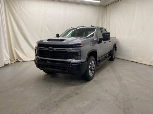 Used 2020 Chevrolet Silverado 2500 High Country w/ Z71 Off-Road Package image 2