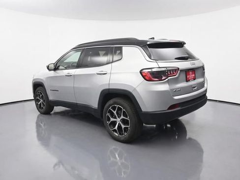 Used 2024 Jeep Compass Limited AWD/4WD image 7