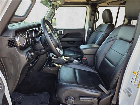 Used 2019 Jeep Wrangler Unlimited Sahara AWD/4WD image 21