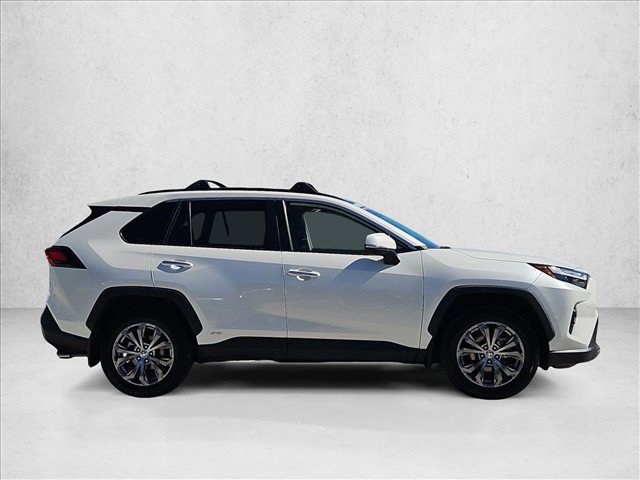 Used 2022 Toyota RAV4 Limited AWD/4WD image 4