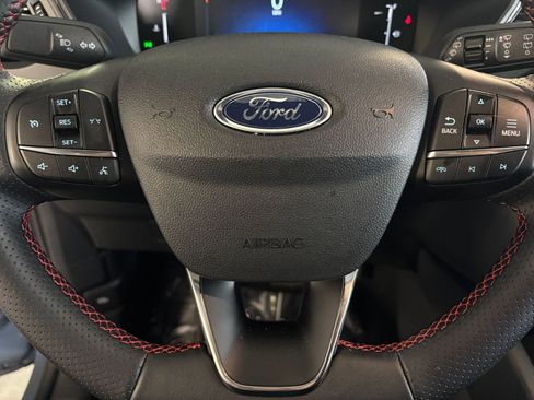 Used 2025 Ford Escape ST-Line image 28