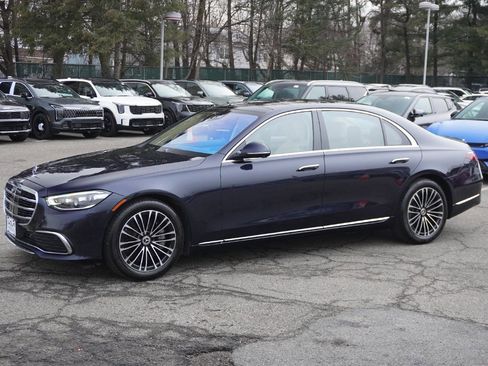 Used 2023 Mercedes-Benz S 580 4MATIC Sedan w/ 3D Technology Package image 15