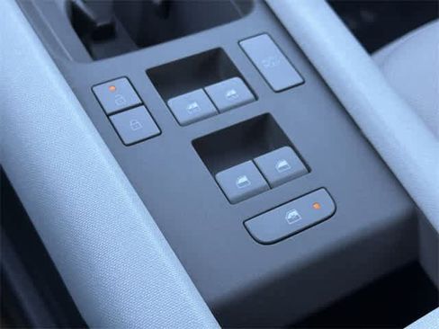 Certified 2025 Hyundai Ioniq 6 SEL image 18