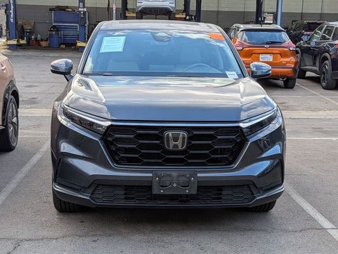Used 2024 Honda CR-V EX image 3