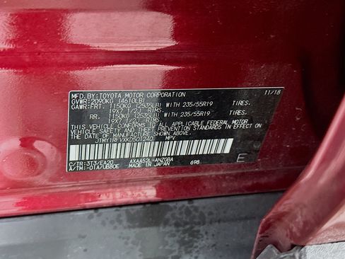 Used 2019 Toyota RAV4 Limited w/ Advanced Technology Package FWD image 12