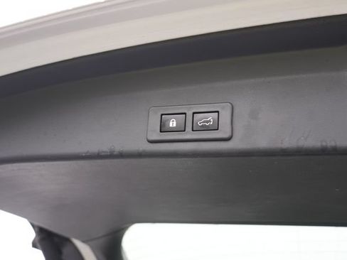 Used 2022 Subaru Ascent Limited AWD/4WD image 14