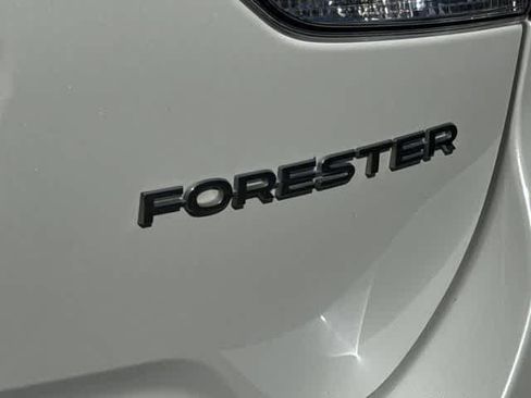 Used 2023 Subaru Forester AWD/4WD image 12