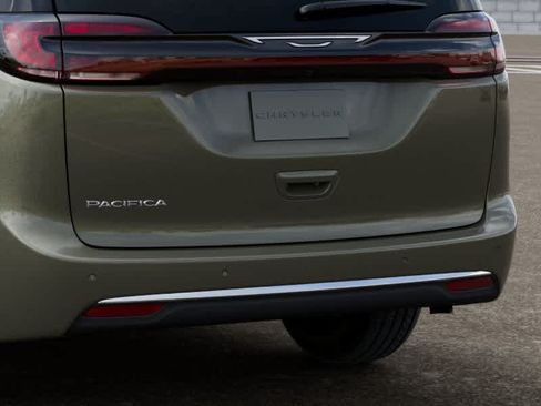 New 2027 Chrysler Pacifica Select FWD image 13
