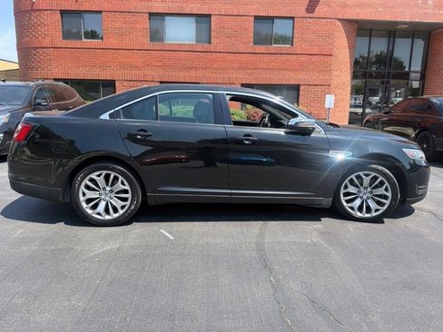 Used 2015 Ford Taurus Limited FWD image 4