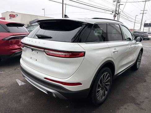 New 2026 Lincoln Corsair Reserve image 3