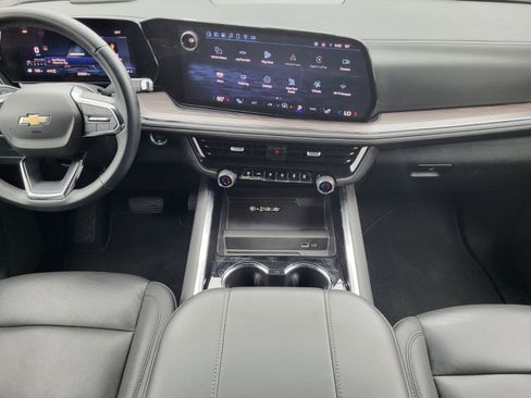 Used 2025 Chevrolet Tahoe LT AWD/4WD image 15