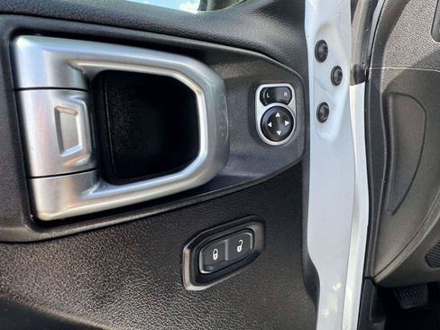 Used 2020 Jeep Wrangler Unlimited Sport AWD/4WD image 19