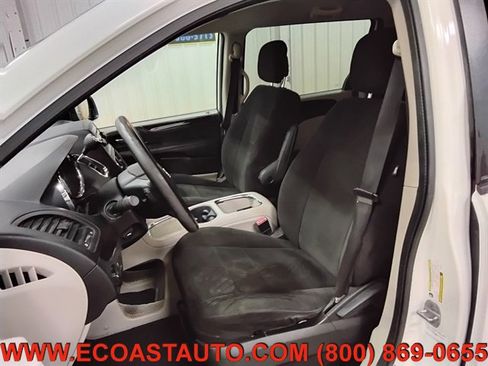 Used 2012 Dodge Grand Caravan SXT image 10