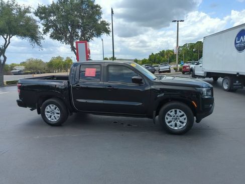 Certified 2023 Nissan Frontier SV w/ Technology Package RWD image 2