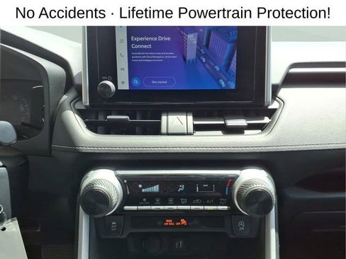Used 2023 Toyota RAV4 LE AWD/4WD image 19