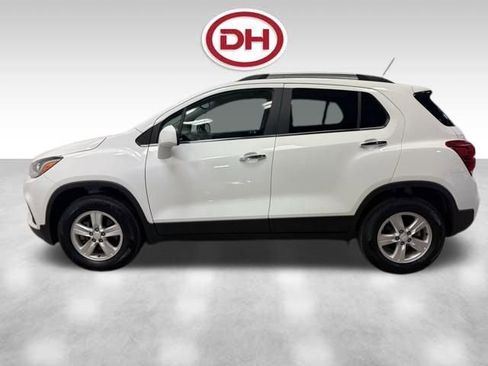 Used 2018 Chevrolet Trax LT w/ LT Convenience Package image 8