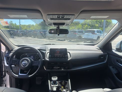 Certified 2024 Nissan Rogue SV w/ SV Premium Package AWD/4WD image 28