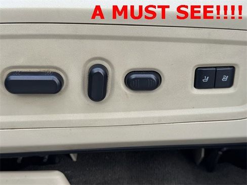 Used 2017 Lincoln Navigator Reserve image 26