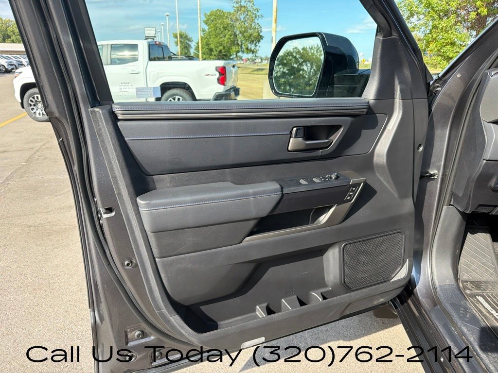 Used 2026 Toyota Sequoia Platinum AWD/4WD image 17