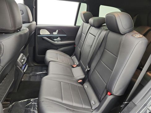 Used 2022 Mercedes-Benz GLS 450 4MATIC image 13