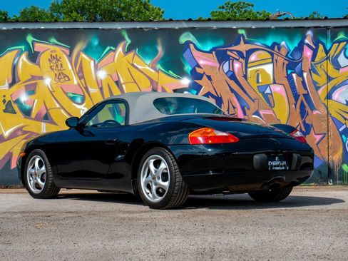 Used 2000 Porsche Boxster RWD image 12