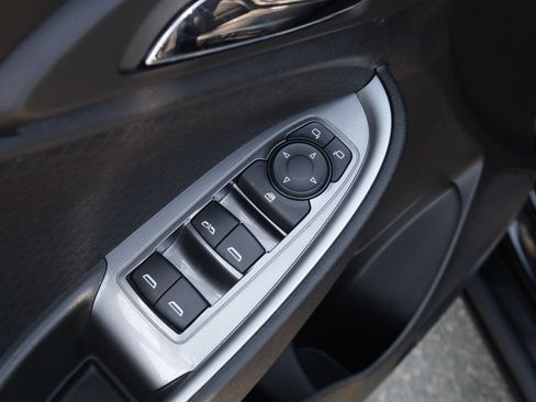 Used 2024 Chevrolet Malibu LT image 29