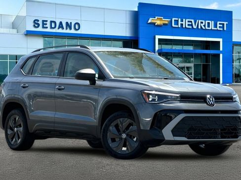 Used 2025 Volkswagen Taos S FWD image 2