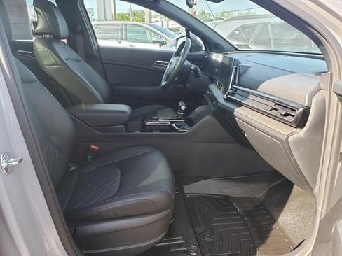 Used 2024 Kia Sportage X-Line w/ X-Line Premium Package AWD/4WD image 18