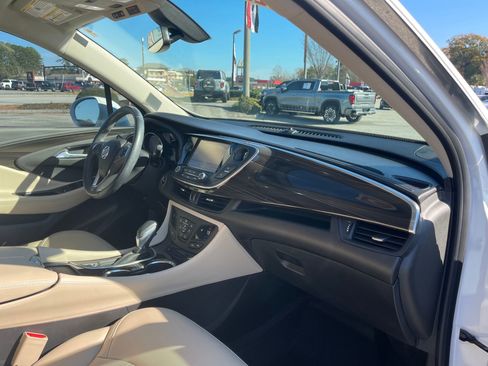 Used 2020 Buick Envision Essence image 31
