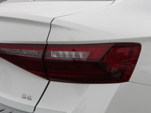 New 2026 Volkswagen Jetta SE image 7