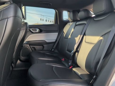 New 2026 Jeep Compass Limited AWD/4WD image 18