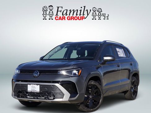 New 2026 Volkswagen Taos SE image 1