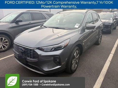 Used 2025 Ford Escape Platinum image 5