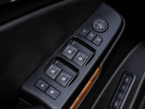 Used 2019 GMC Yukon XL Denali w/ Denali Ultimate Package image 52