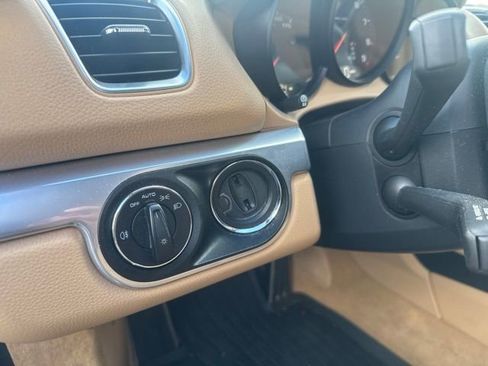 Used 2013 Porsche Boxster RWD image 15