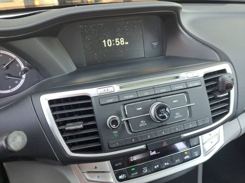 Used 2014 Honda Accord LX image 24