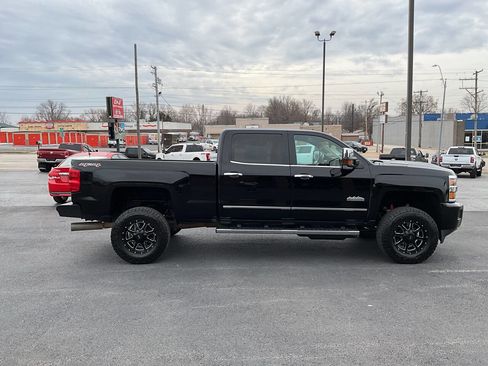 Used 2017 Chevrolet Silverado 3500 High Country w/ Duramax Plus Package image 5