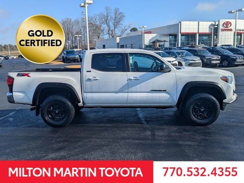 Certified 2023 Toyota Tacoma SR5 image 3