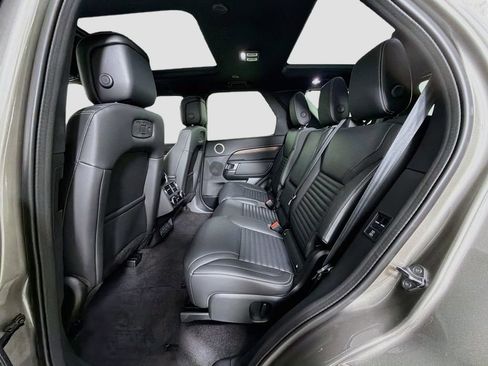 Certified 2025 Land Rover Discovery Dynamic SE AWD/4WD image 26