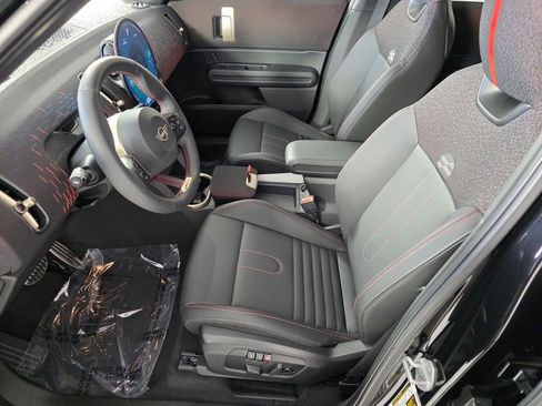 Used 2025 MINI Cooper Countryman John Cooper Works w/ Comfort Package Max AWD/4WD image 9