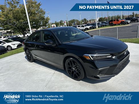 Used 2023 Honda Civic Sport image 1